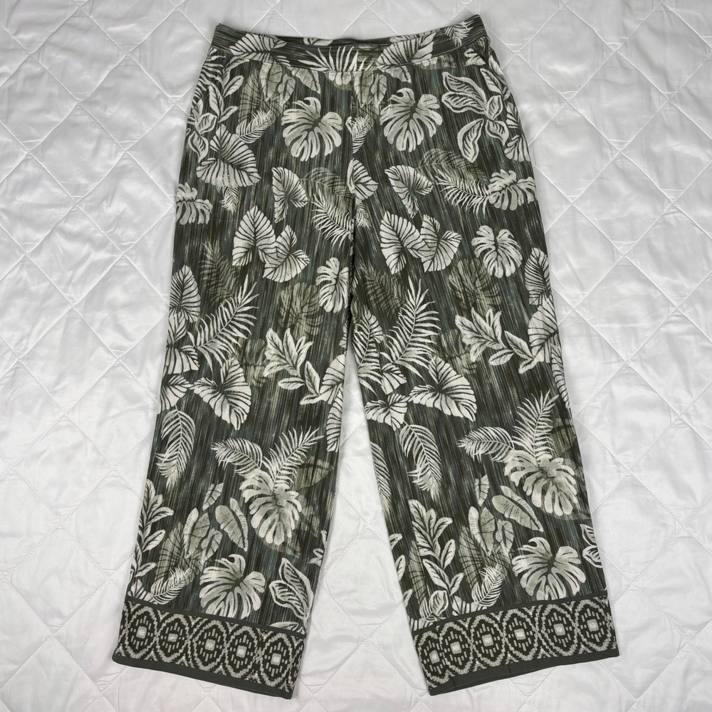 D&Co Beach Tropical Palm Leaf Lounge Set Womens M/L Green Capri Pants Pockets - Picture 6 of 16